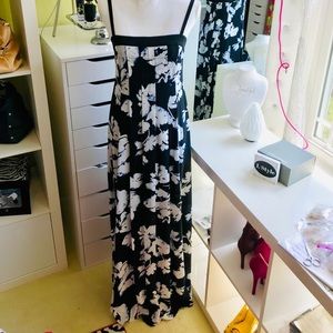 White House Black Market Maxi Dress